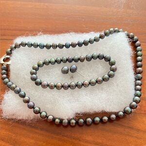 Genuine Tahitian Pearl Jewelry Set